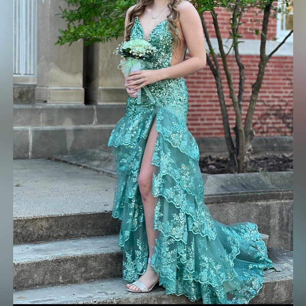 Amarra prom homecoming formal dance dress green lace sequins leg slit size 0